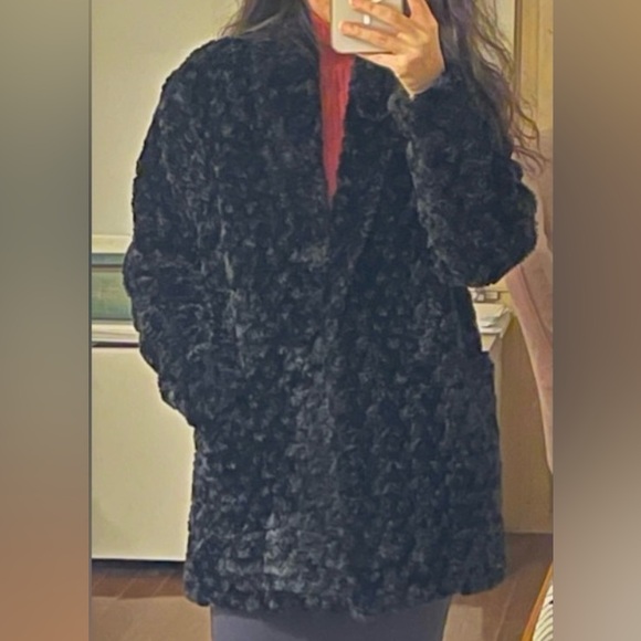 Aritzia Jackets & Blazers - Aritzia Wilfred Free Plush Faux Fur Jacket